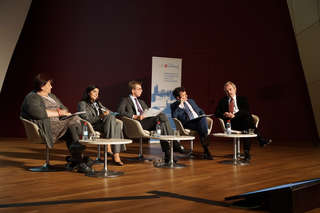 Deuxième panel de discussions de la "Journée de la Consommation et de la Concurrence" au Luxembourg, le 22 septembre 2015