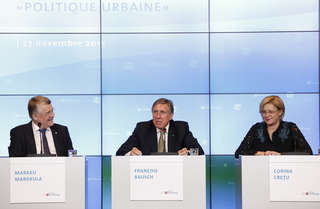 Markku Markkula, François Bausch et Corina Cretu lors de la conférence de presse le 27 novembre 2015